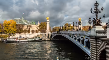 Letenky Paris